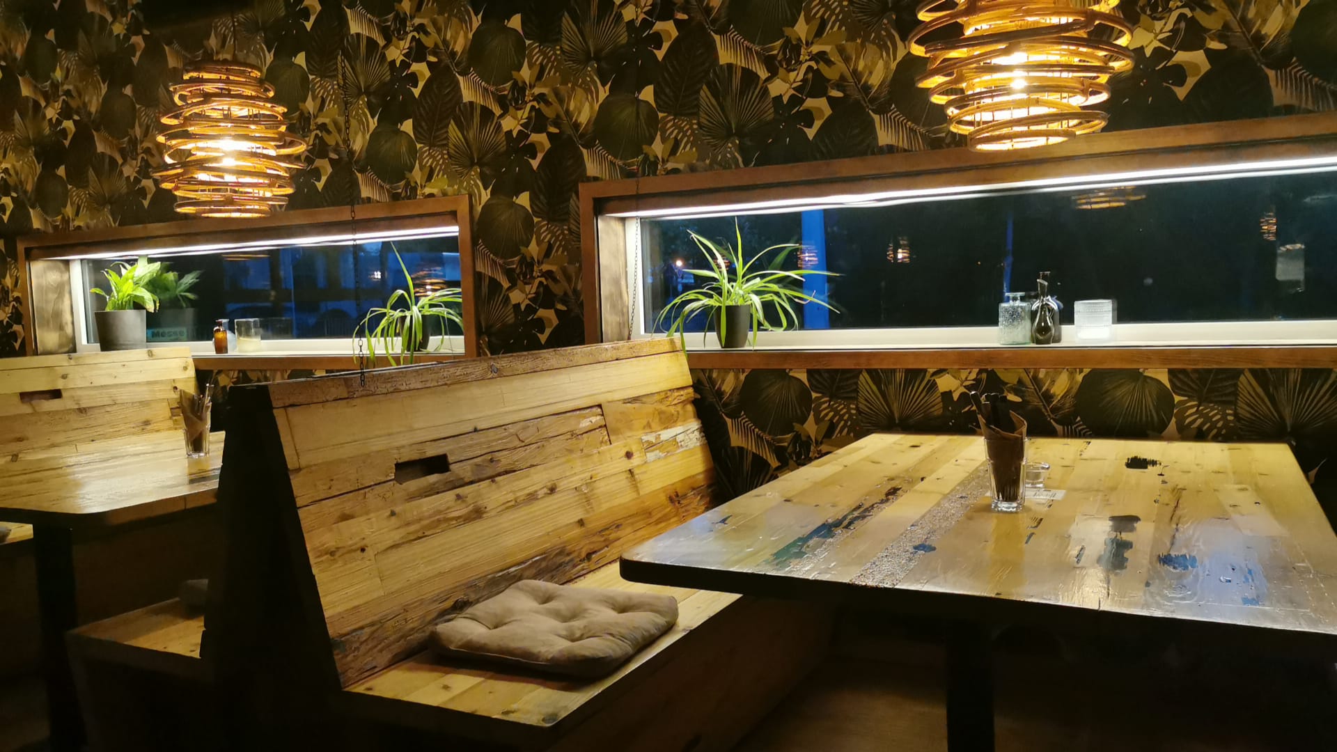 Bar und Ambiente im Restaurant Schmex